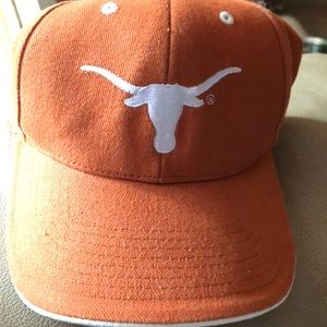 Signature Official Collegiate Texas Longhorns Cap